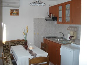 Apartment, 1 Double Bed with Sofa bed | Private kitchen