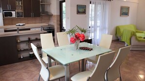 Unclassified image, 3 of 16, button - Apartments Pezzi / Two Bedrooms A1 Gajo (Supetar)