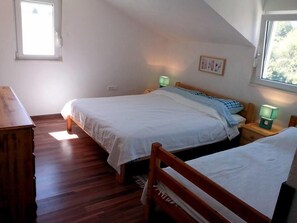 Apartment, Mehrere Betten | Kostenlose Babybetten, kostenloses WLAN, Bettwäsche
