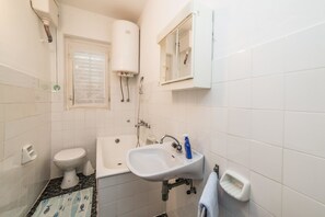 Bathroom - Rooms and Apartments Sabina (Rab)