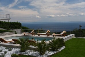 Unclassified image, 5 of 20, button - Villa Silvija (Opatija)