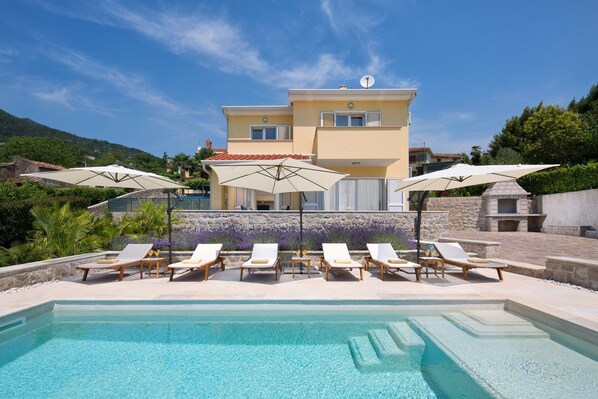 Unclassified image, 1 of 20, button - Villa Silvija (Opatija)