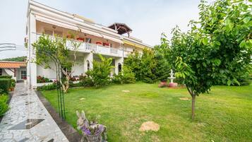 Apartment, Multiple Beds | Property grounds