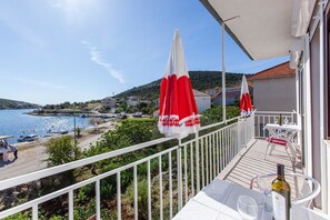 Apartment, Mehrere Betten | Balkon