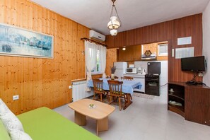 Apartment, Multiple Beds | Free WiFi, bed sheets - Apartments Anđelić Vinisce (Marina)