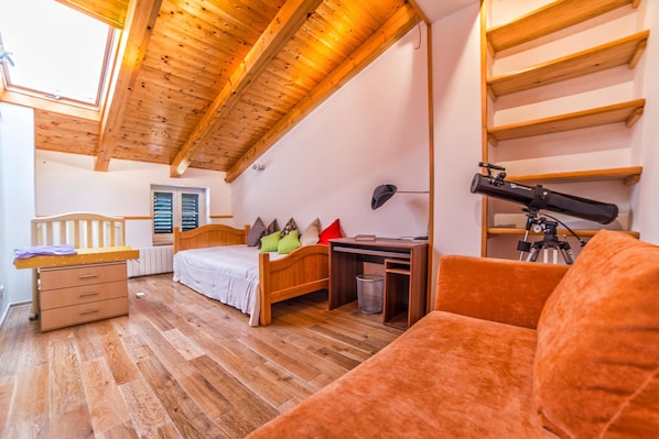 Appartement, Plusieurs lits | Cuisine privée | Surface de cuisson, lave-vaisselle, vaisselle et ustensiles