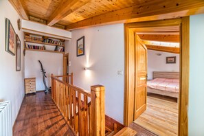 Appartement, Plusieurs lits | Cuisine privée | Surface de cuisson, lave-vaisselle, vaisselle et ustensiles