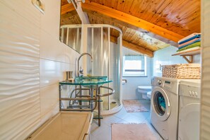 Apartment, Multiple Beds | Bathroom shower - Apartment Funtana (Rovinj)