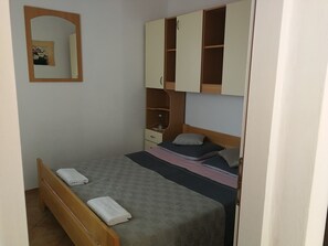 อพ  าร์ทเมนท์, หลายเตียง | Wi-Fi ฟรี, ผ้าปูที่นอน