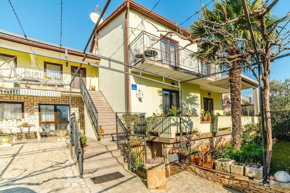 Appartement, plusieurs lits | Façade de lâhĂ©bergement