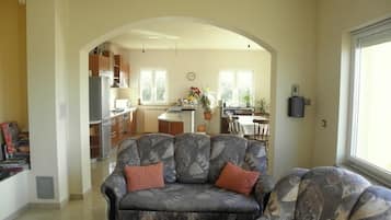 House, Multiple Beds | Living room | TV