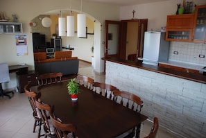 House, Multiple Beds | Private kitchen