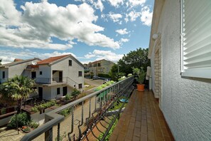Appartement, 1 lit double et 1 canapé-lit | Balcon