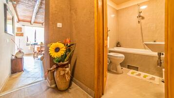 Apartment, Multiple Beds | Bathroom