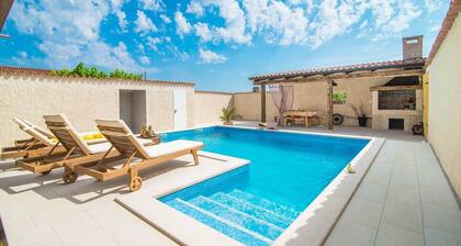 Holiday House Eleonora