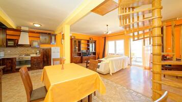 Appartamento, letti multipli | Cucina privata | Piano cottura, pentole/stoviglie/utensili