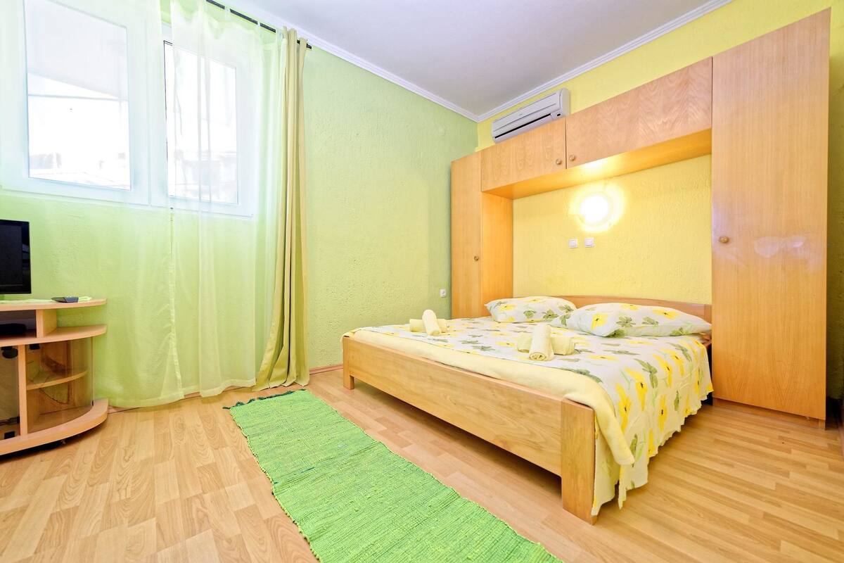 Apartment, 1 Double Bed with Sofa bed | Free WiFi, bed sheets