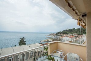 Apartment, Mehrere Betten | Balkon