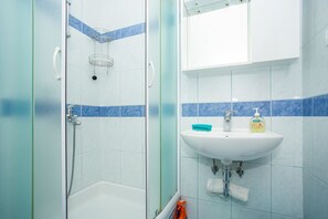 Apartment, 1 Double Bed with Sofa bed | Bathroom