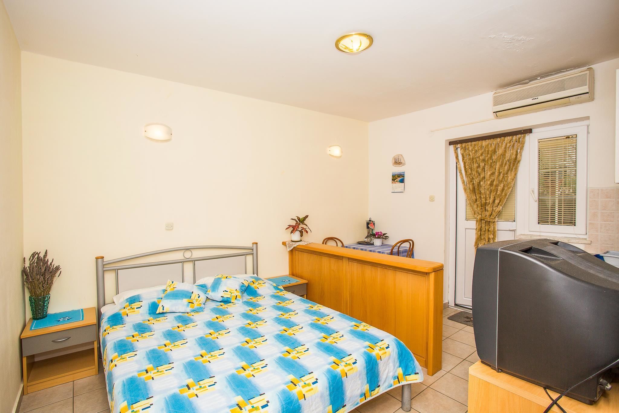 Apartment, 1 Double Bed | Free WiFi, bed sheets