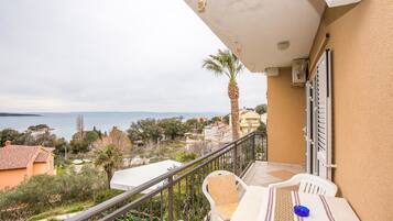 Apartment, Mehrere Betten | Balkon