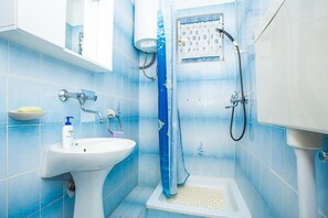 Apartment, 1 Double Bed | Bathroom - Apartments Čulina (Rab)