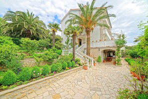 Apartment, 1 Double Bed with Sofa bed | Property grounds - Apartments Anica Kampor / One Bedroom A8 sea Side (Rab)