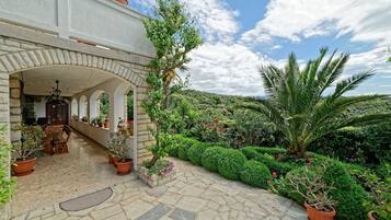 Apartment, 2 Double Beds | Property grounds