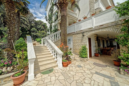 Apartments Anica Kampor / Two Bedrooms A7 sea View