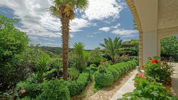 Apartment, 2 Double Beds | Property grounds