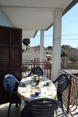 Appartement, 1 lit double et 1 canapé-lit | Balcon
