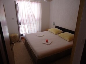 Appartement, plusieurs lits | Wi-Fi gratuit, draps fournis