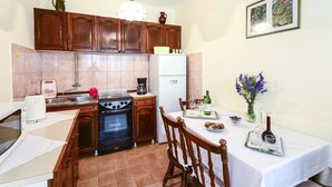 Unclassified image, 2 of 20, button - Apartments Jadranka / Polinovac One Bedroom A1 (Kastela)