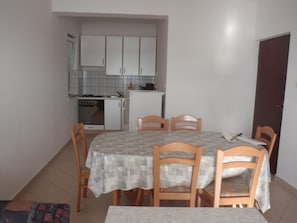 Apartment, Mehrere Betten | Eigene Küche | Ofen, Herdplatte, Kochgeschirr/Geschirr/Besteck