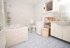 House, Multiple Beds | Bathroom - Vila Marija Parada (Kastela)