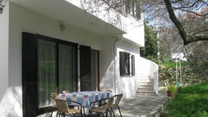 Departamento, varias camas | Balcón