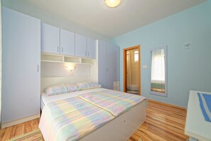 Departamento, 2 camas matrimoniales | Wifi gratis y ropa de cama 