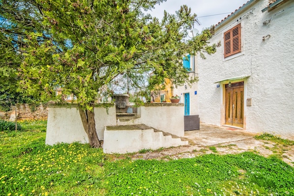 Apartment, Multiple Beds | Front of property