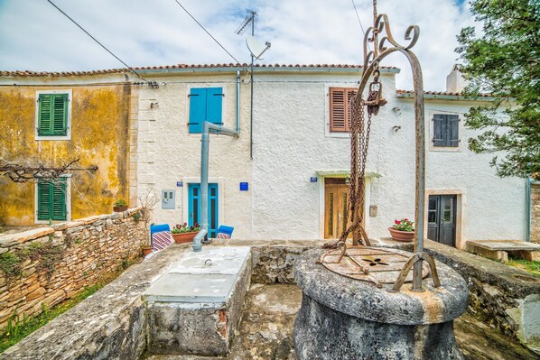 Apartment, Multiple Beds | Front of property