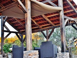Villa, varias camas | Patio
