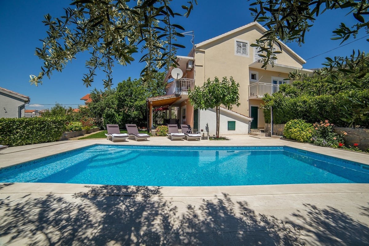 Apartment, Mehrere Betten | Pool