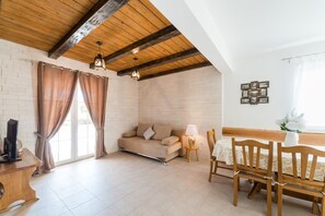Villa, Mehrere Betten | Wohnzimmer