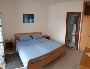 Apartment, Mehrere Betten | Kostenloses WLAN, Bettwäsche