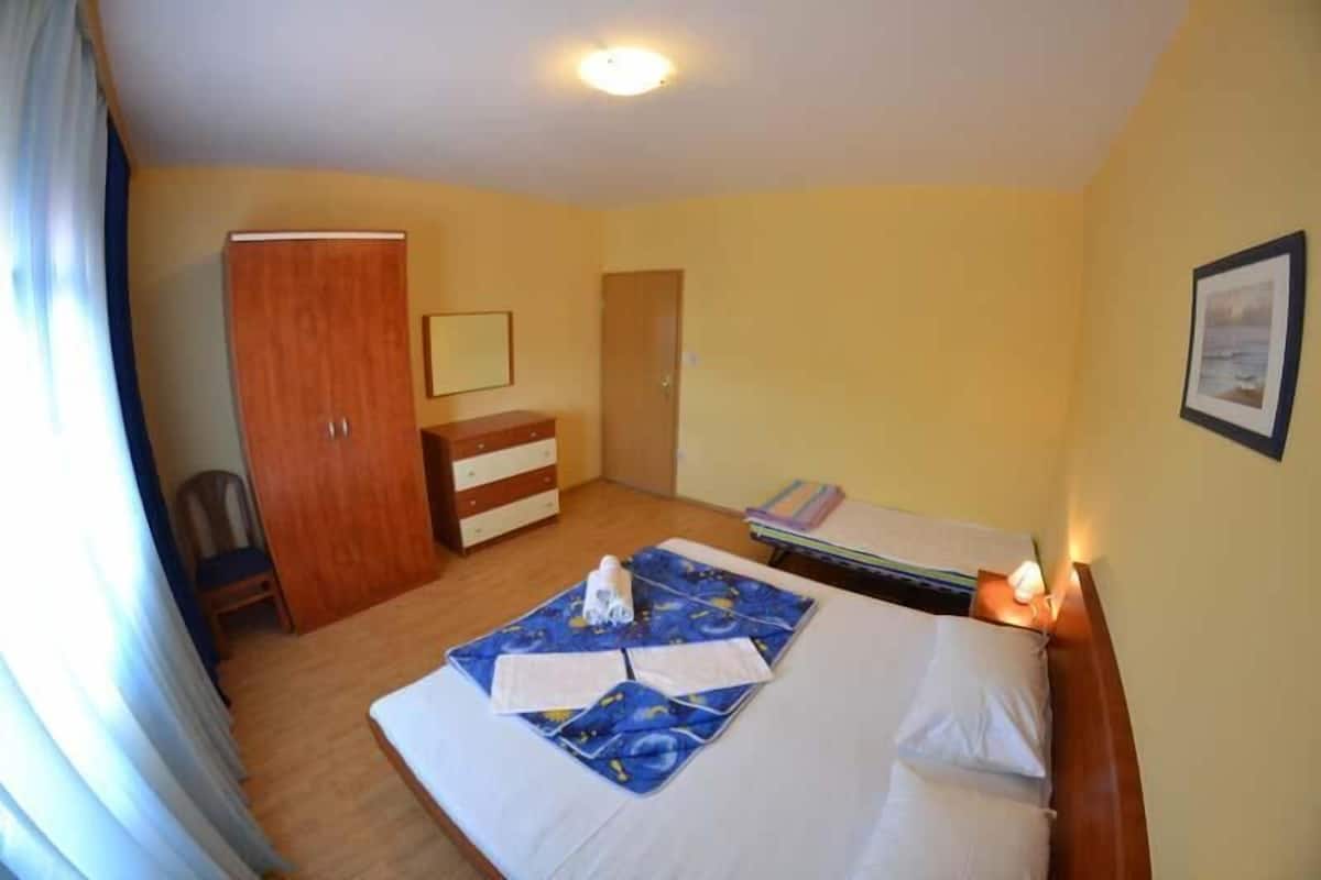 شقة - عدة أسرّة | واي فاي مجانًا وملاءات أسرّة