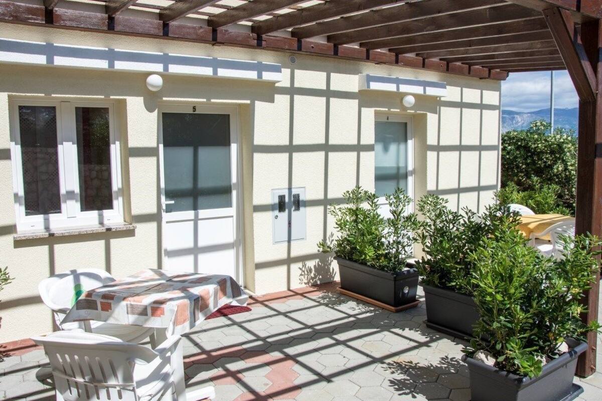 Apartment, 1 Double Bed | Balcony