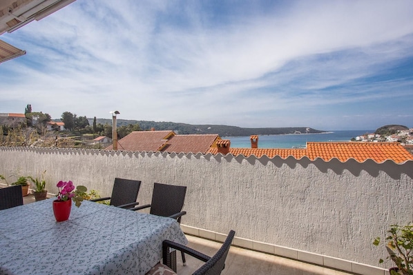 Apartment, Mehrere Betten | Balkon