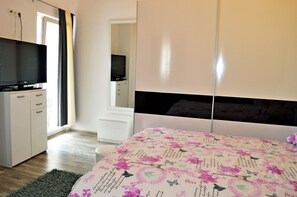 Apartment, 2 Double Beds | Free WiFi, bed sheets - Apartments Ante Seline (Starigrad)