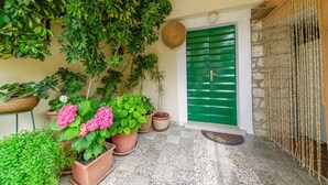 Apartment, 2 Double Beds | Exterior detail - Apartments Akacija / Two Bedrooms (Postira)