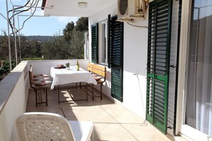 Appartement, Meerdere bedden | Balkon
