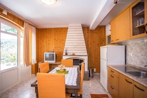 Lägenhet - 1 dubbelsäng | Eget kök | Spishäll och grytor/köksredskap